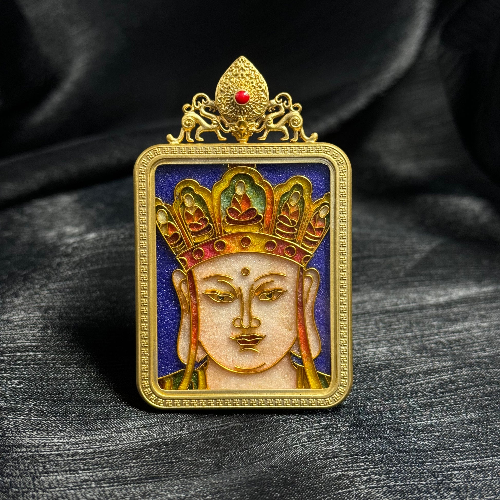  Detailed view of the copper 24K gold-plated casing for the Ksitigarbha cloisonné Thangka pendant.
