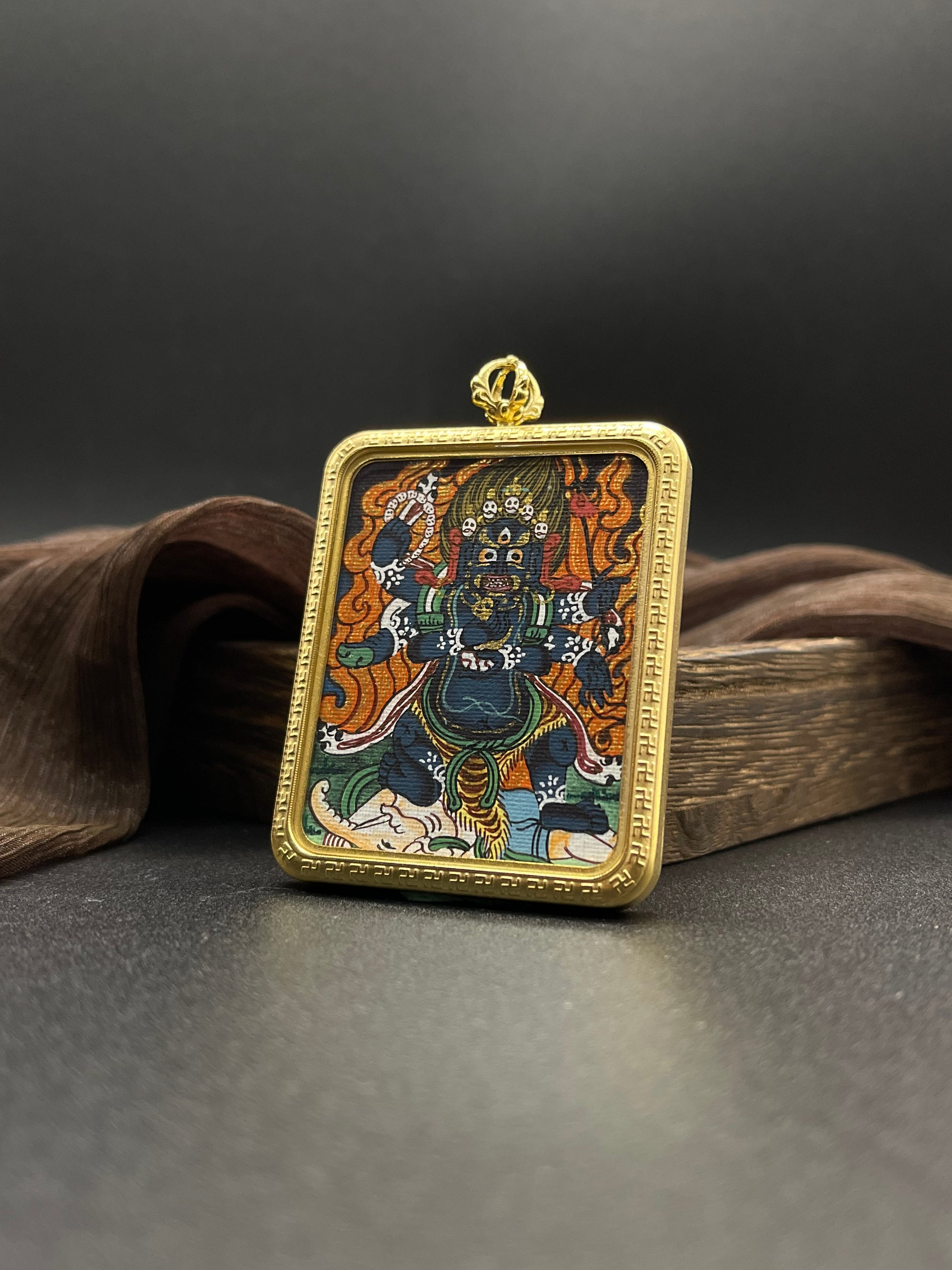  Close-up detail of the Nepal Mahakala Thangka showing hand-painted mineral pigments, showcasing the masterful artistry.

