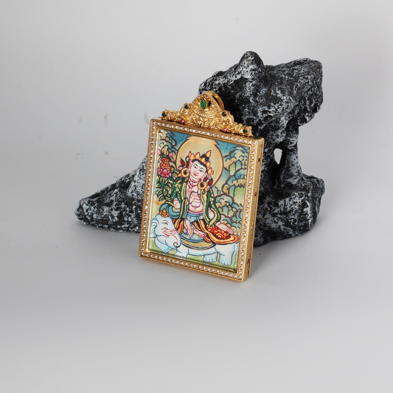  Hand-painted Nepal Elegant Samantabhadra Bodhisattva Thangka pendant featuring the Bodhisattva of Universal Virtue, encased in titanium steel, representing virtue in Tibetan Buddhist tradition.


