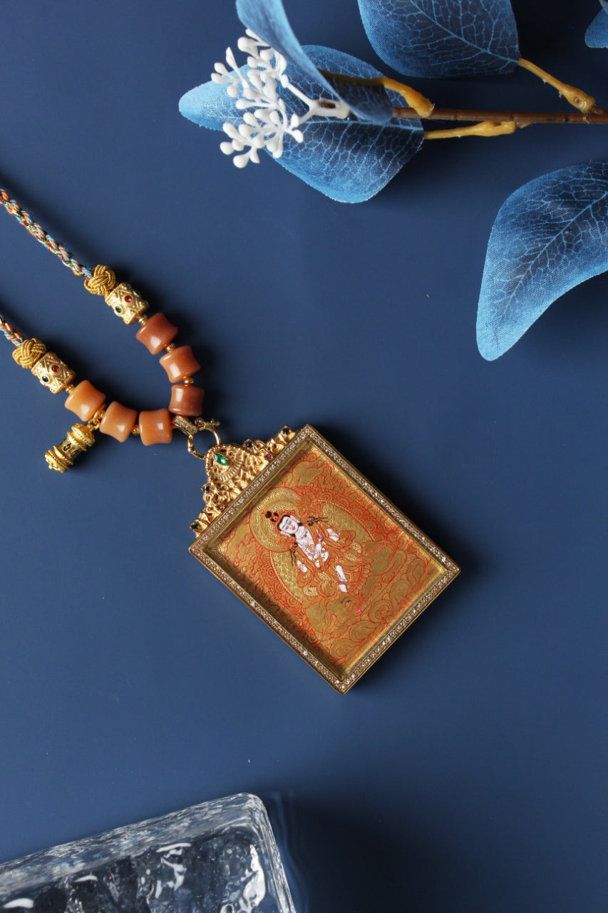 A 4x5cm hand-painted Rebgong Samantabhadra Bodhisattva Thangka pendant featuring the Bodhisattva of Universal Virtue, encased in titanium steel, representing virtue and merit in Tibetan Buddhist tradition.