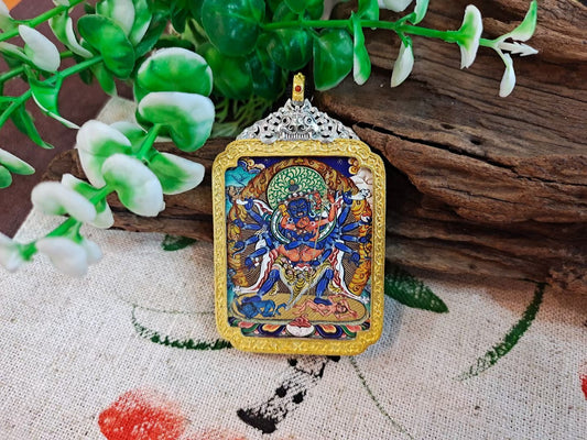 Detailed view of the refined silver casing for the Samvara Thangka pendant, symbolising wisdom and tradition in Buddhist practice.
