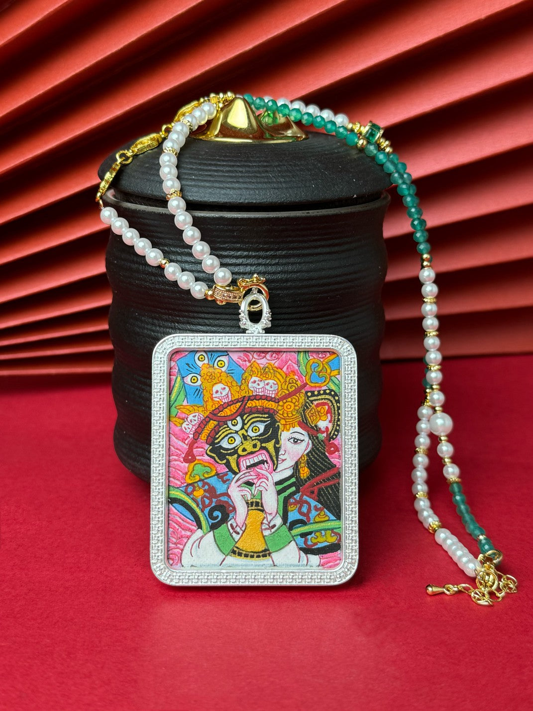 Hand-painted Nepal Pink Shachilama Past and Present (粉色扎基拉姆前世今生) Thangka pendant 4x5cm featuring the female wealth deity, representing wealth and peace in Buddhist tradition.

