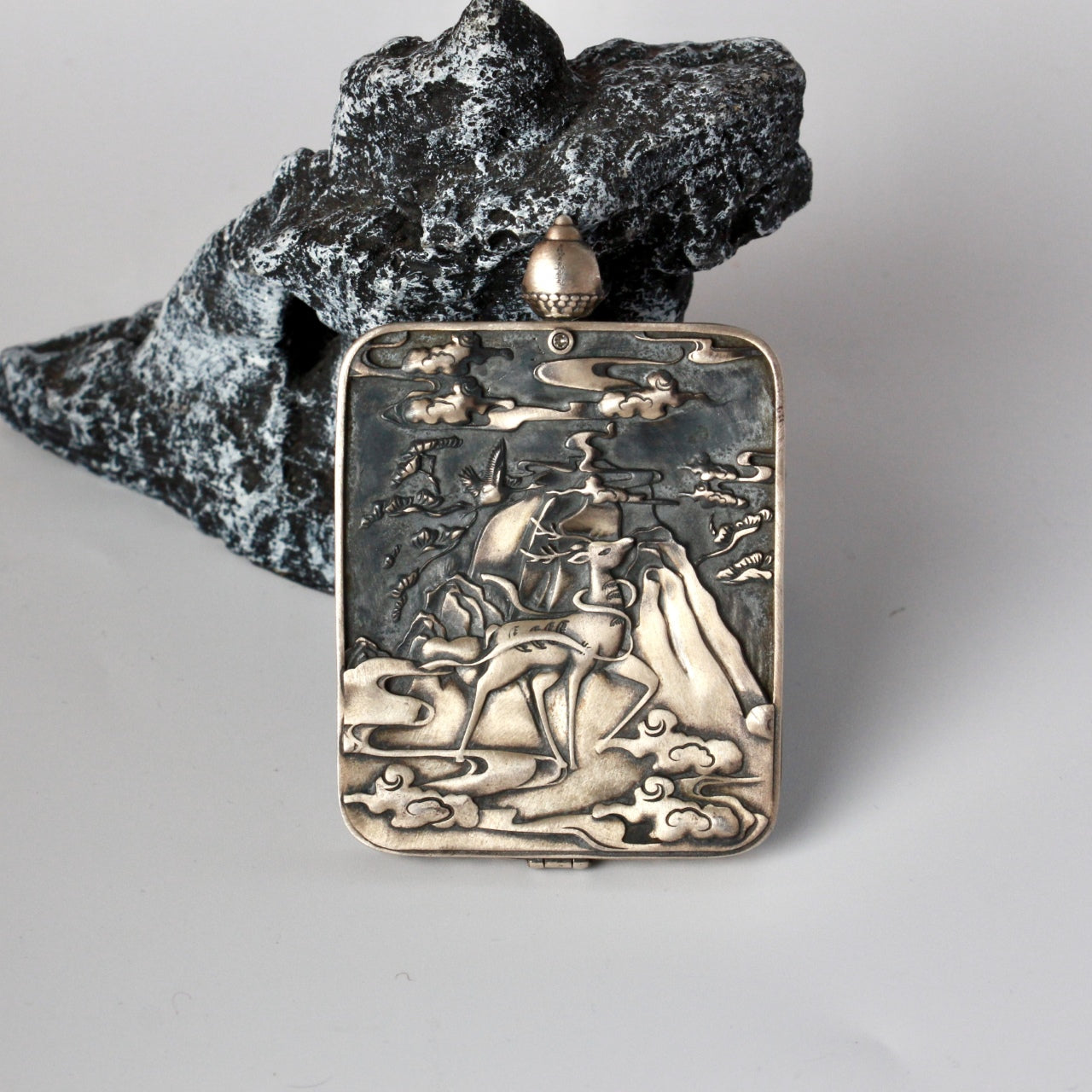 The Tibet Chigang Vajrasattva Thangka pendant displayed as a sacred amulet for purification and wisdom, embodying Tibetan Buddhist tradition.

