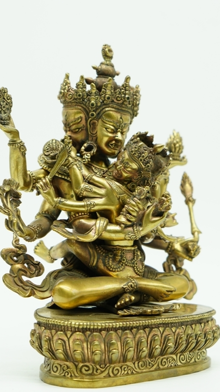 Alt Text: "Handcrafted Tibetan Buddhist Dense Vajra Buddha Statue, gilded in gold and painted with mineral pigments, representing a fierce guardian deity."