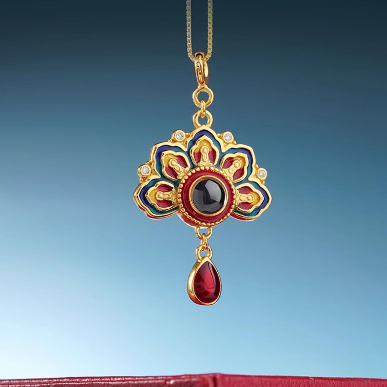 Tibetan Buddhist Eternal Joy Five Blessings Crown Pendant in 925 Silver