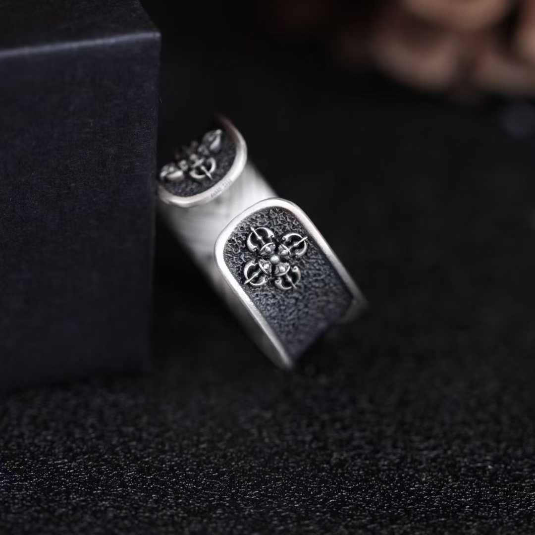 Tibetan Buddhist Everest ring, gold and silver inlaid, sacred symbol of strength.