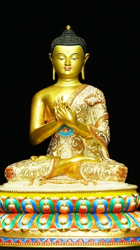  Exquisite gilded Tibetan Buddhist Five Buddhas statue, a collectible masterpiece for art lovers and spiritual enthusiasts. Handcrafted with mineral paints.