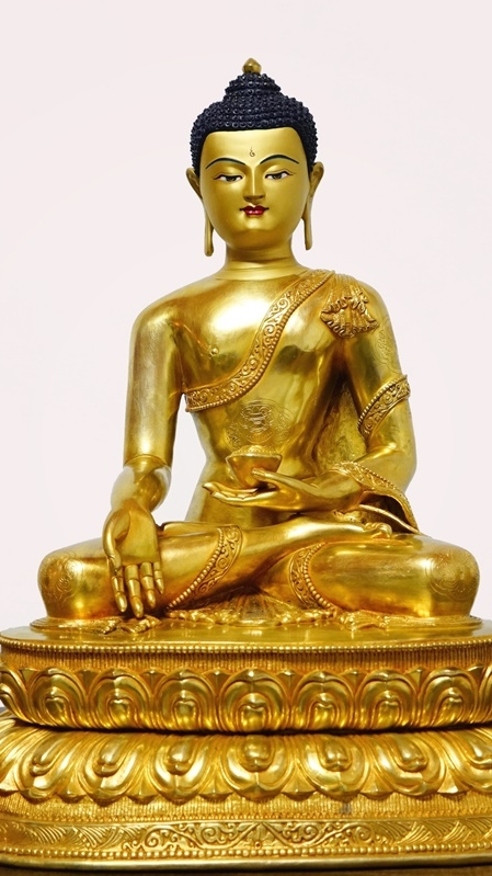 Pure handmade Five Dhyani Buddhas statue, gilded and painted with mineral pigments, a work of spiritual and artistic significance in Tibetan Buddhism.