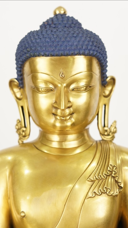 Tibetan Buddhist Shakyamuni Buddha statue painted with natural mineral pigments, artisan Buddha Statue-Art symbolizing wisdom and spiritual awakening