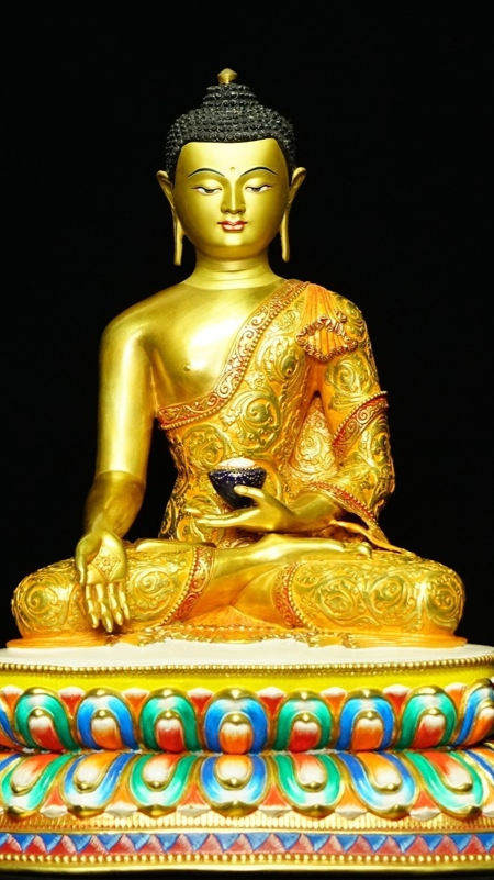 Handcrafted Tibetan Buddhist Five Dhyani Buddhas statue in gilded copper. Painted with mineral pigments, this artwork brings spiritual light and harmony to your space.