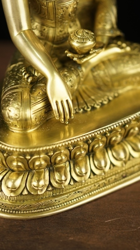 Tibetan Buddhist Shakyamuni Buddha statue hand-painted with mineral pigments, sacred Buddha Statue-Art for spiritual practice