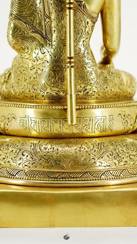 Gold Shakyamuni Buddha statue, Tibetan Buddhist statues with hand-painted mineral pigments, Buddha Statue-Art for meditation space