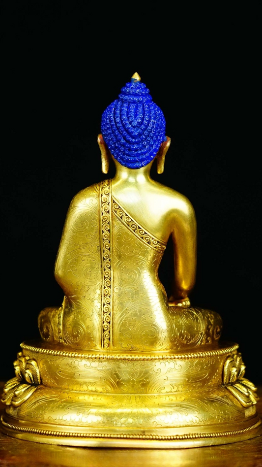 Handmade gilt Shakyamuni Buddha statue for altar art, authentic Tibetan Buddhist statues and sacred Buddha statue art.