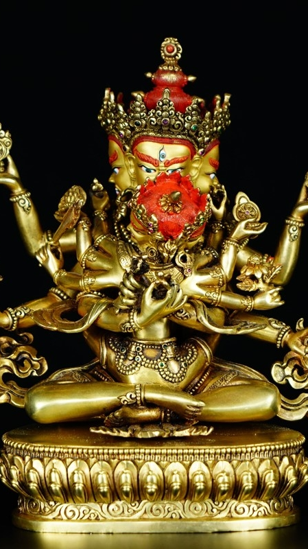Handcrafted Tibetan Buddhist Vajra Buddha statue with gold leaf and mineral pigments, preserving traditional Buddhist artistic techniques.