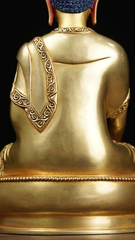Pure handmade Shakyamuni gilt Buddha statue, museum-quality Tibetan Buddhist statues and art, perfect for meditation space.