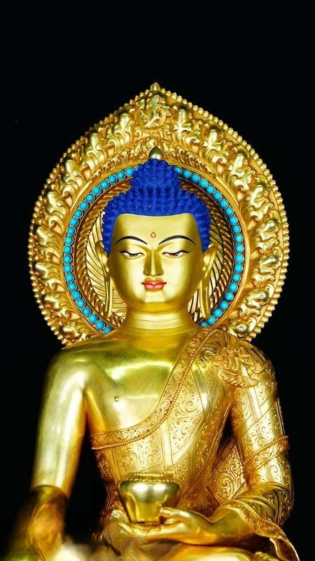 Gold-gilded Shakyamuni Buddha statue, handmade Tibetan Buddhist statues artwork with fine sculpting details, ideal spiritual Buddha Statue-Art decor.
