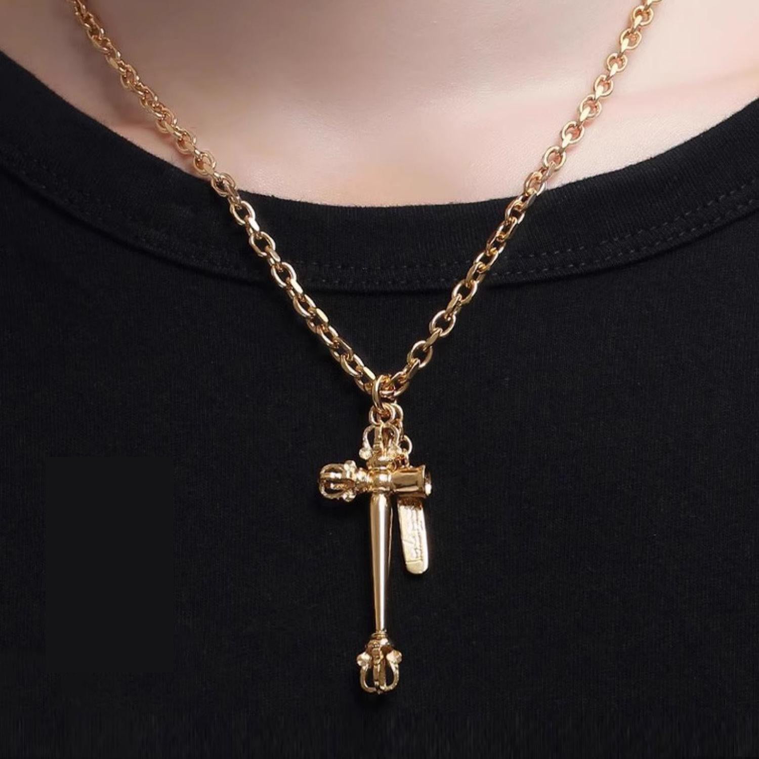 Silver alloy Tibetan necklace for both men and women, symbol of clarity and truth.