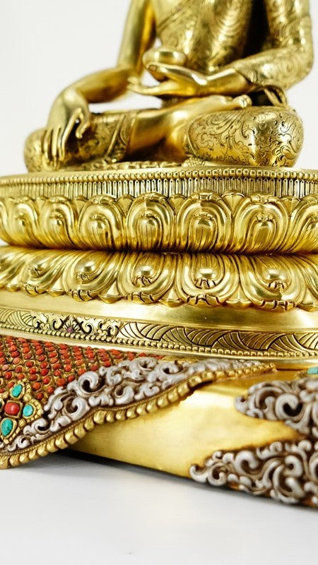 Shakyamuni Buddha statue crafted in Tibetan Buddhist tradition, mineral pigment painting, Buddha Statue-Art for spiritual practice