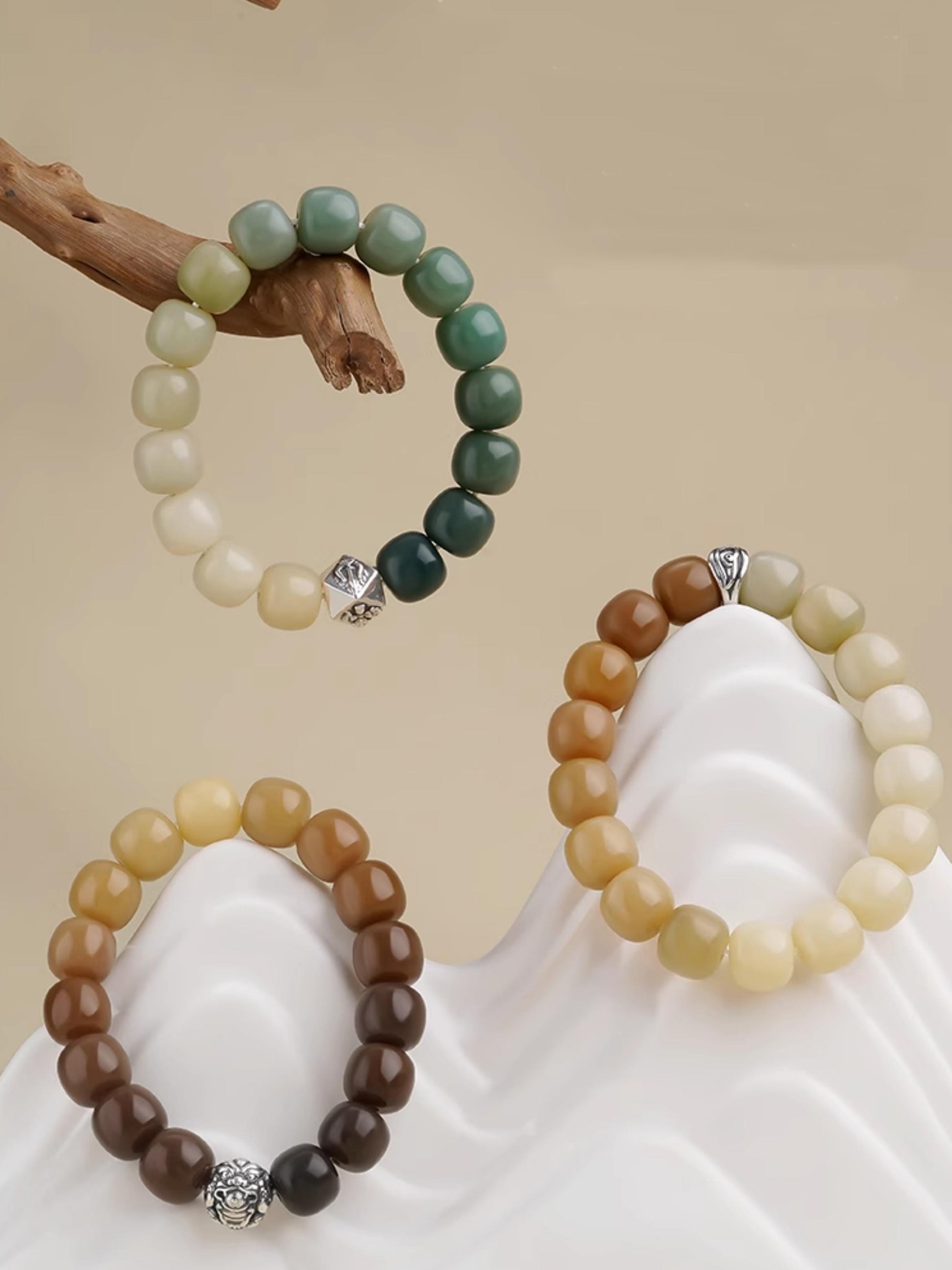 Tibetan-inspired Bodhi prayer bracelet Qingye Zhufeng handmade with Bodhi seeds and silver octagon bead for mindful living.