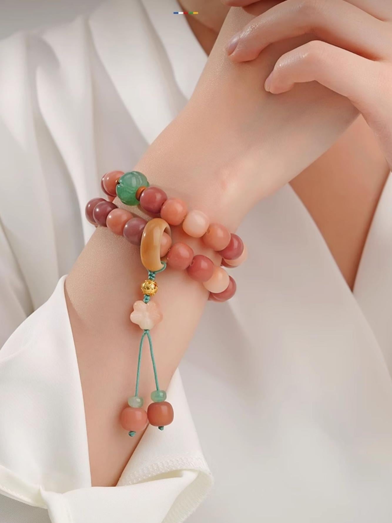 Handmade Bodhi bracelet in Tibetan-Buddhist design with Aventurine gourd bead and silver mantra bead for spiritual wear.