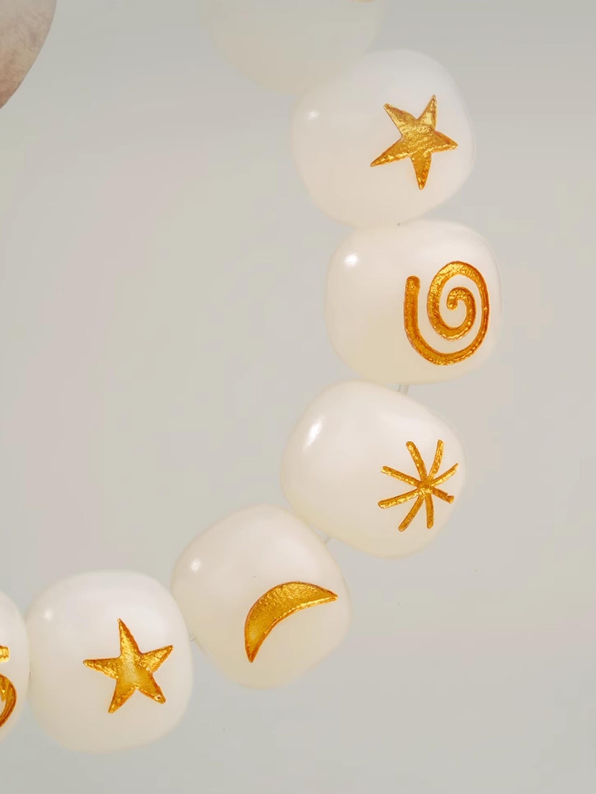 Tibetan-Buddhist handcrafted Bodhi root bracelet with Potala Palace charm, unisex spiritual jewelry promoting calm and focus