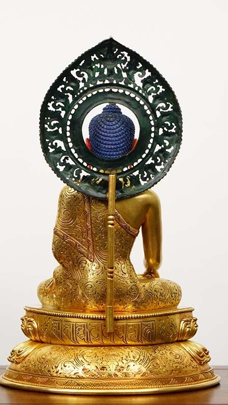 Handmade Shakyamuni Buddha statue art, Tibetan Buddhist statues crafted in traditional hand-painted mineral colors