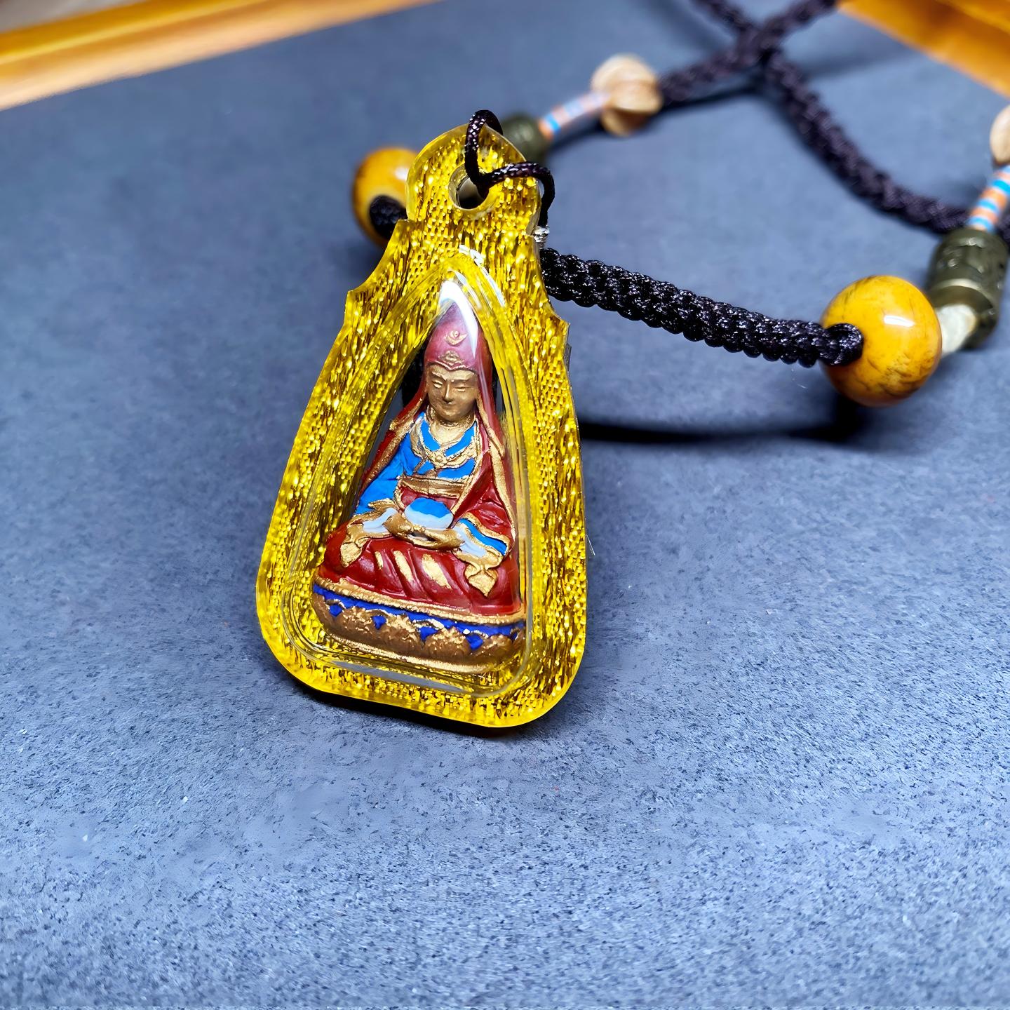 Tibetan Buddhist Jewelry Culture mineral pigment Padmasambhava Gau box, handcrafted Guru Rinpoche medicine tsatsa Tibetan amulet jewelry art symbolizing wisdom and spiritual protection