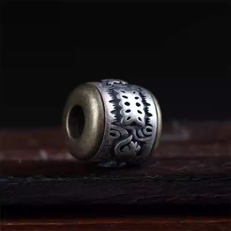 Tibetan Buddhist Jewelry Culture DIY silver barrel beads with Om Mani Padme Hum, copper handcrafted Tibetan bracelet accessory, jewelry art