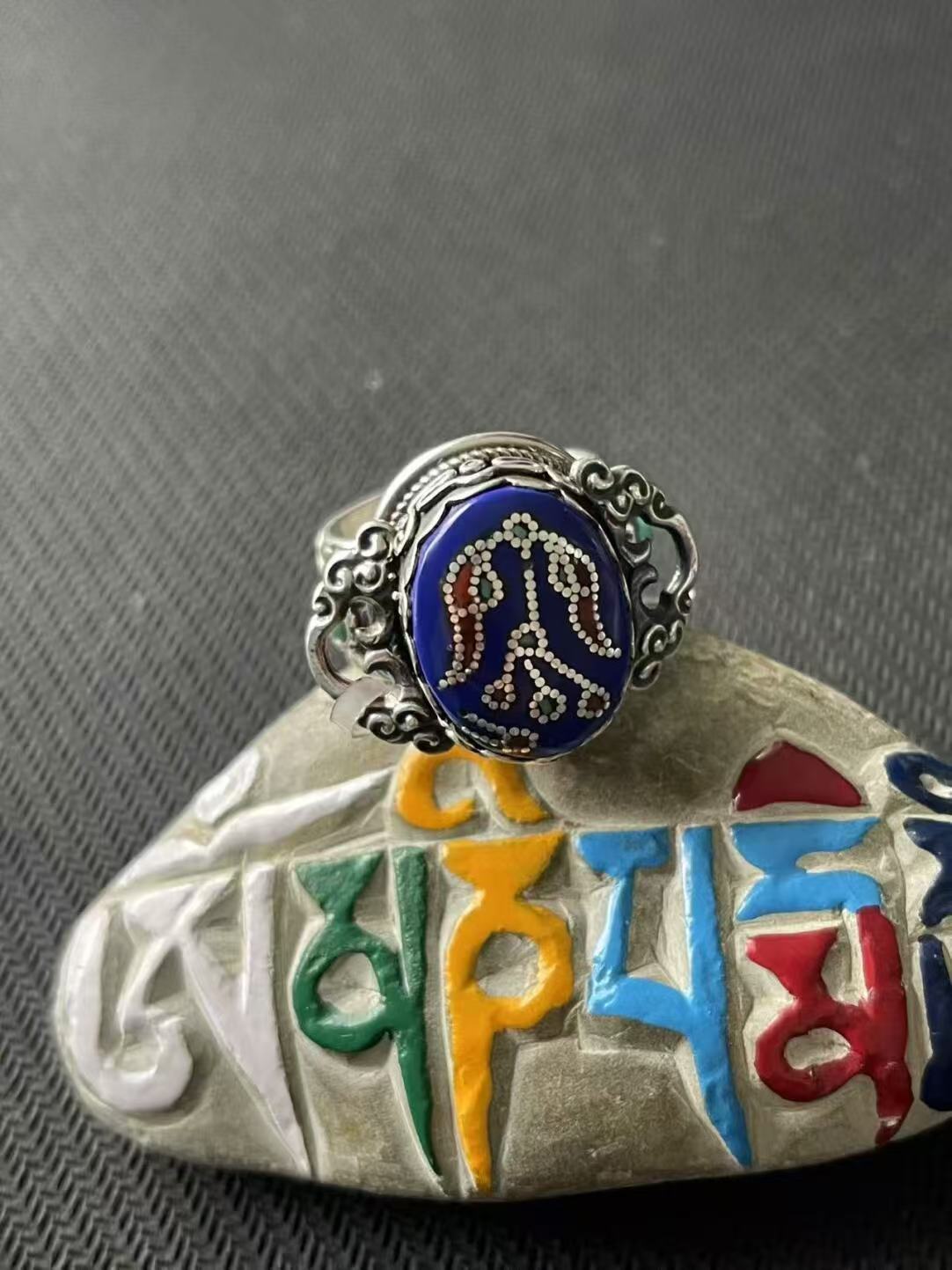Vintage Tibetan Buddhist Jewelry Culture lapis lazuli ring, 925 silver handmade jewelry art for spiritual protection and auspiciousness.