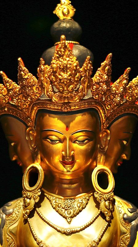 Vairocana Buddha statue in Tibetan Buddhist style, handmade gilt Buddha Statue-Art with mineral pigments, authentic Tibetan Buddhist statues