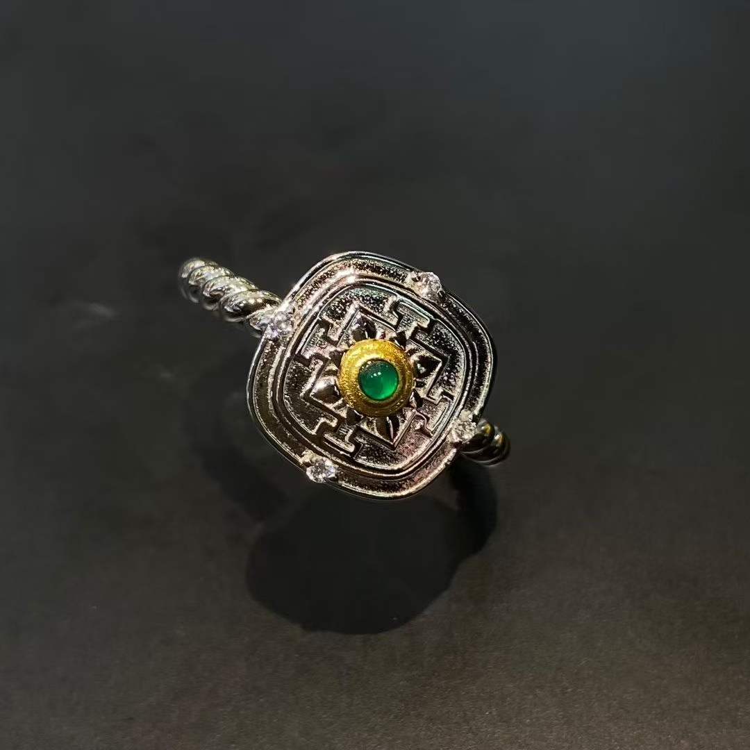 Handcrafted Tibetan Buddhist mandala ring made of S925 silver with fine inlay craftsmanship.