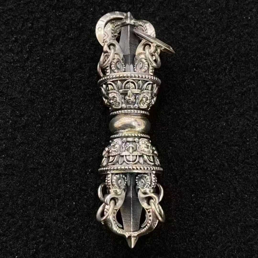 Handmade S925 Para Vajra pendant inspired by Tibetan Buddhist jewelry art.