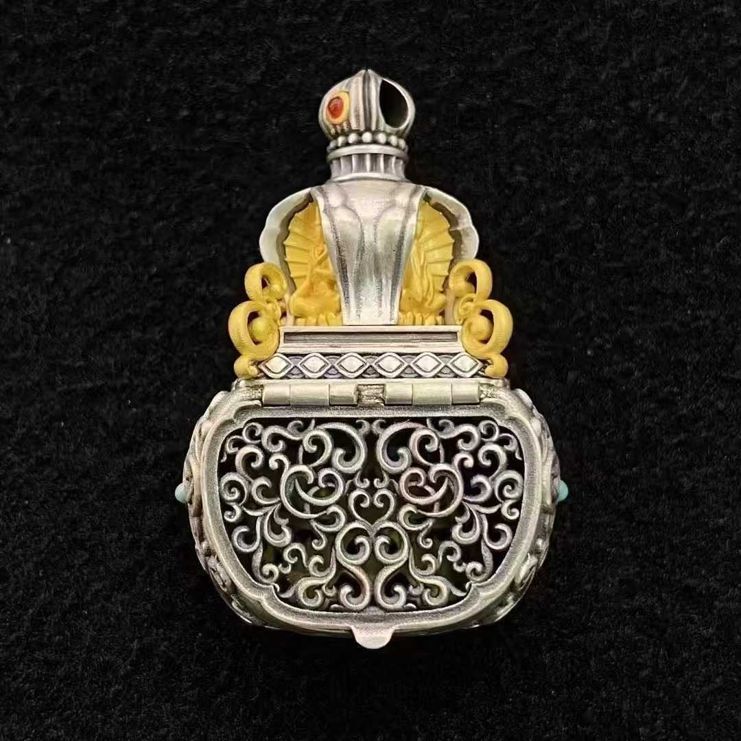 Handcrafted S925 silver gourd sachet pendant inspired by Tibetan Buddhist jewelry traditions.