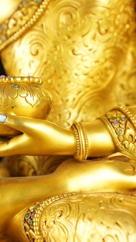 Sacred Shakyamuni Buddha statue in Tibetan Buddhist statues tradition, handmade gilded Buddha for home or altar display