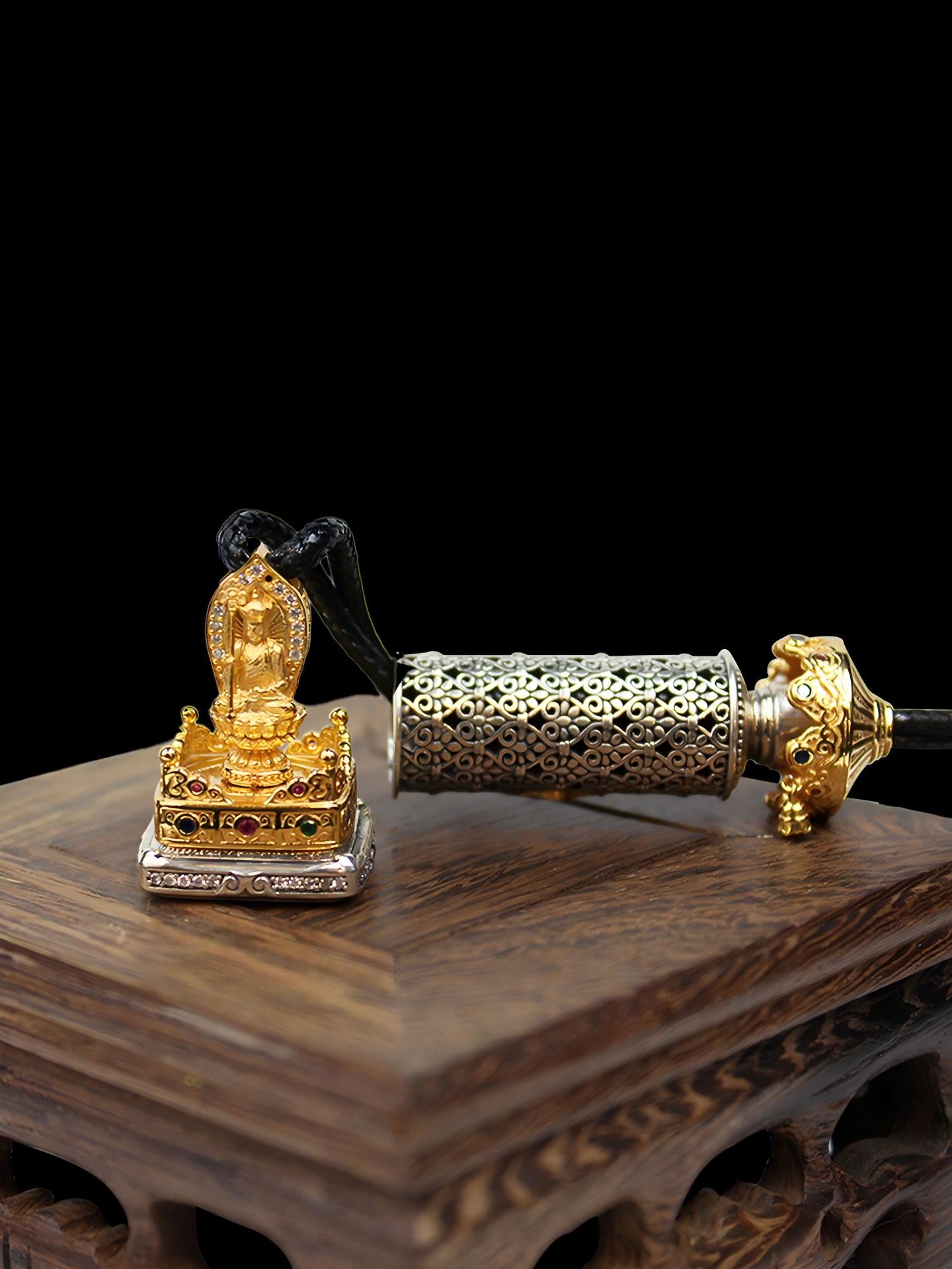 Handmade 925 silver 24K gold Kshitigarbha Gau box in stupa (pagoda) shape with a Dzi bead, a sacred piece of Tibetan Buddhist sacrificial implements culture.