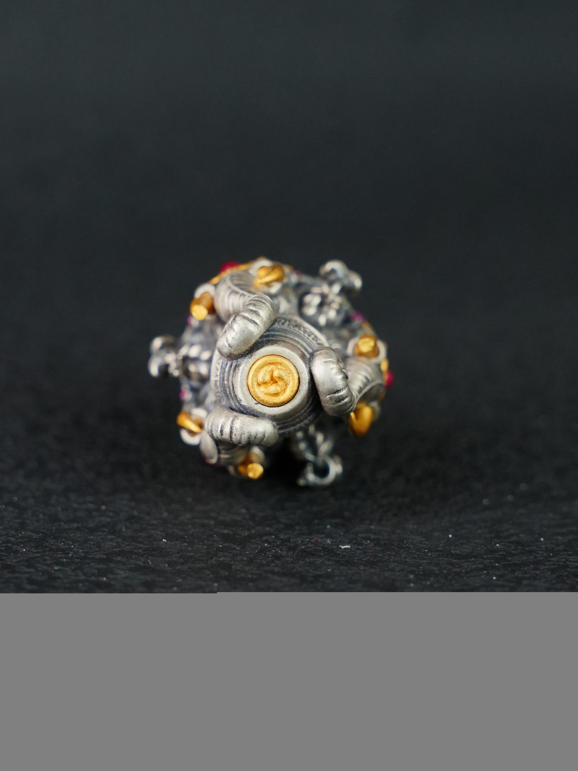 Original handmade 925 silver 24K gold-plated three-faced Ganesha pendant with broken tusk, a unique piece of Tibetan Buddhist sacrificial implements culture.