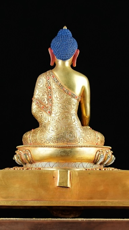 Tibetan Buddhist Shakyamuni Buddha statue art, peaceful meditation Buddha for spiritual space