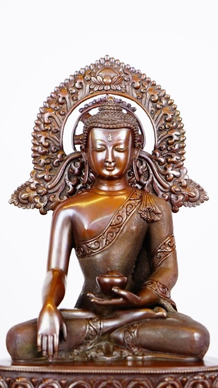 Tibetan Shakyamuni Buddha Statue in copper with mineral pigments, representing peace and wisdom, handcrafted for spiritual reflection and mindfulness.