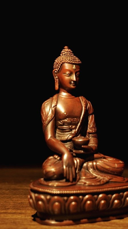"This Tibetan Buddhist Shakyamuni Buddha statue features intricate craftsmanship using bronze and mineral paints, representing wisdom, compassion, and peace."