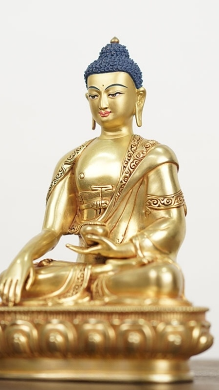 Collectible Shakyamuni Buddha gilt statue, hand-painted art, premium quality Tibetan Buddhist statues and Buddha statue art.