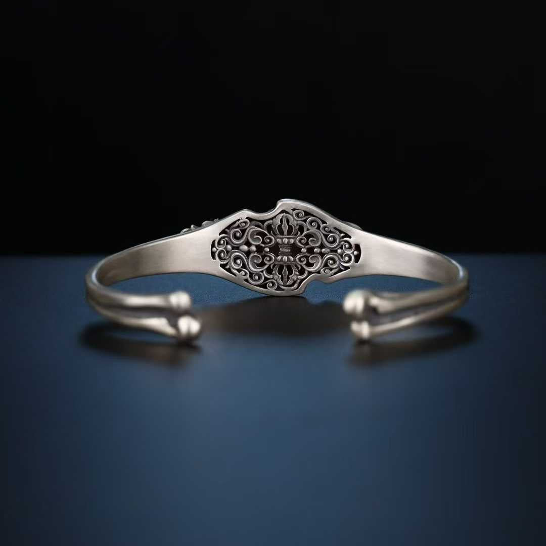 Handcrafted Shitala Master bracelet, Tibetan Buddhist silver inlay, symbol of strength and wisdom.