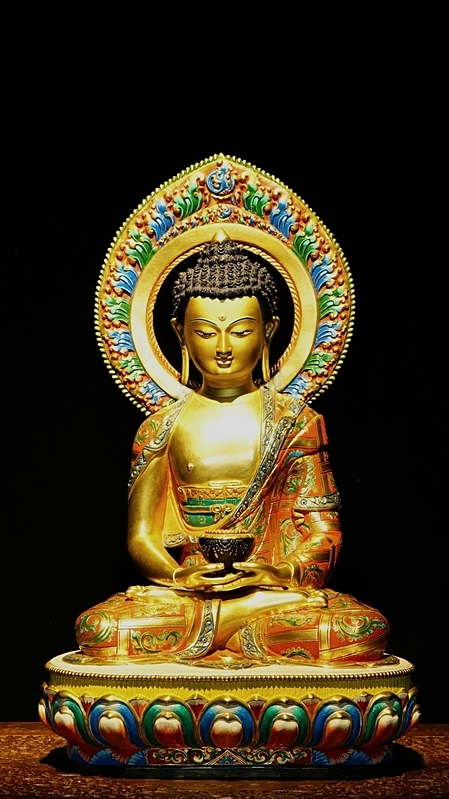 Alt text: Pure hand-painted Tibetan Buddhist Three Buddhas statue using mineral pigments, beautifully representing the sacred and intricate details of Tibetan Buddhist iconography.