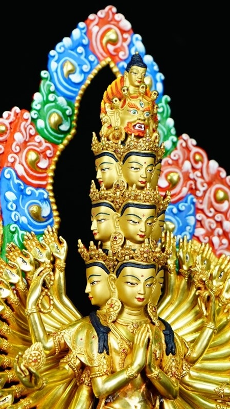 Handcrafted Tibetan-Buddhist Thousand-Arm Avalokiteshvara Buddha statue, painted with mineral pigments, conveying compassion and infinite Buddhist wisdom.