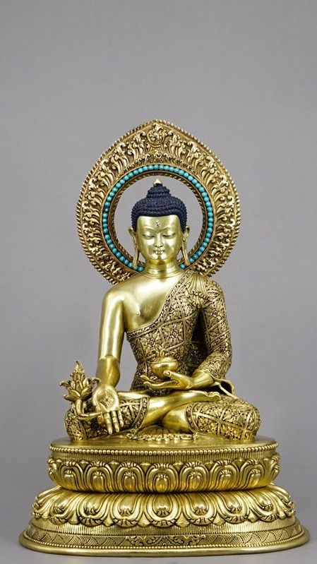 Alt Text: Trio of Buddha statues, featuring gilding and handcrafted mineral painting, embodying the wisdom and tranquility of Tibetan Buddhism in a stunning art piece.