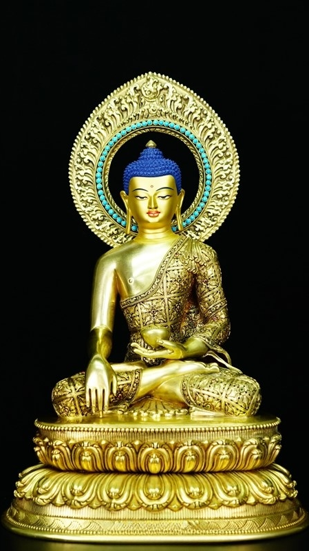 Alt Text: A Tibetan Buddhist Three Buddhas statue, representing the past, present, and future Buddhas. Made with gilded craftsmanship and pure handcrafting techniques, this statue embodies wisdom and compassion, fitting for any Buddhist devotee.