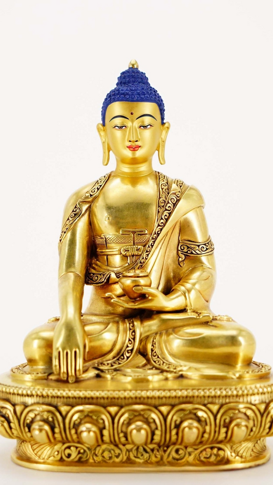 Alt Text: Handcrafted Tibetan Buddhist Three Buddhas statue, featuring mineral pigment painting and gilding, offering spiritual guidance and insight into the Buddhist path.