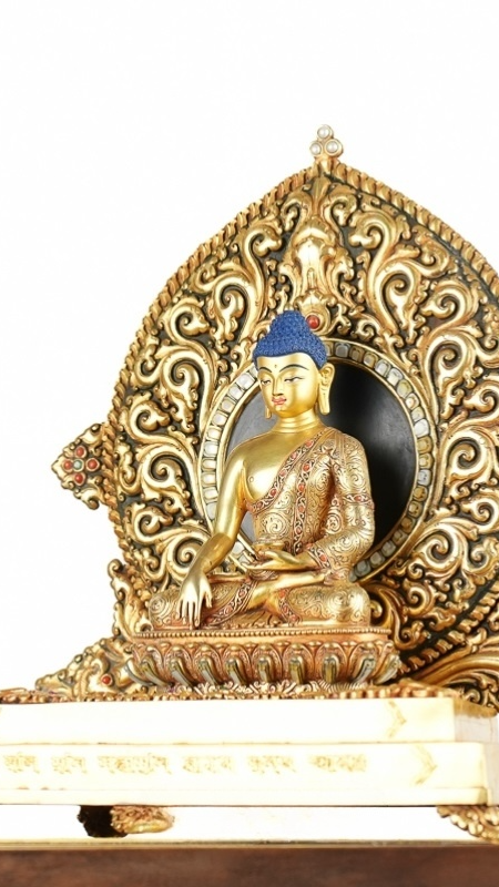 Classic Shakyamuni Buddha statue art in Tibetan Buddhist style, handcrafted spiritual decor