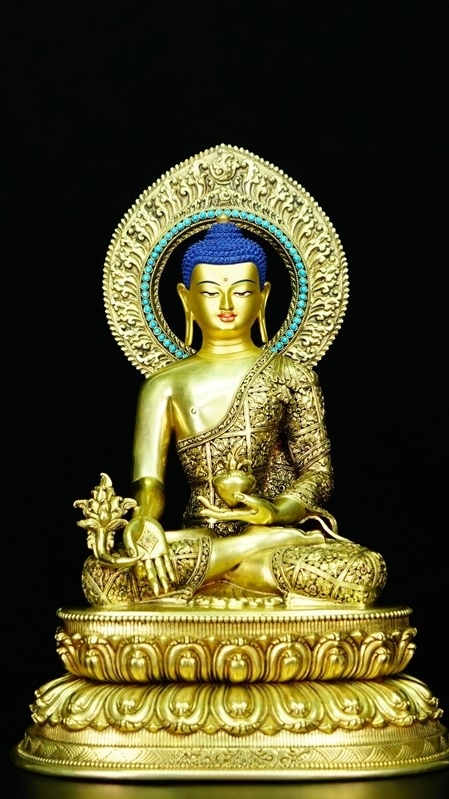 Alt Text: A Tibetan Buddhist Three Buddhas statue, crafted with gilded techniques and handcrafted with intricate detail. Representing Buddha's wisdom and compassion, this piece blends Tibetan Buddhist art and faith, making it an ideal choice for collectors and devotees.