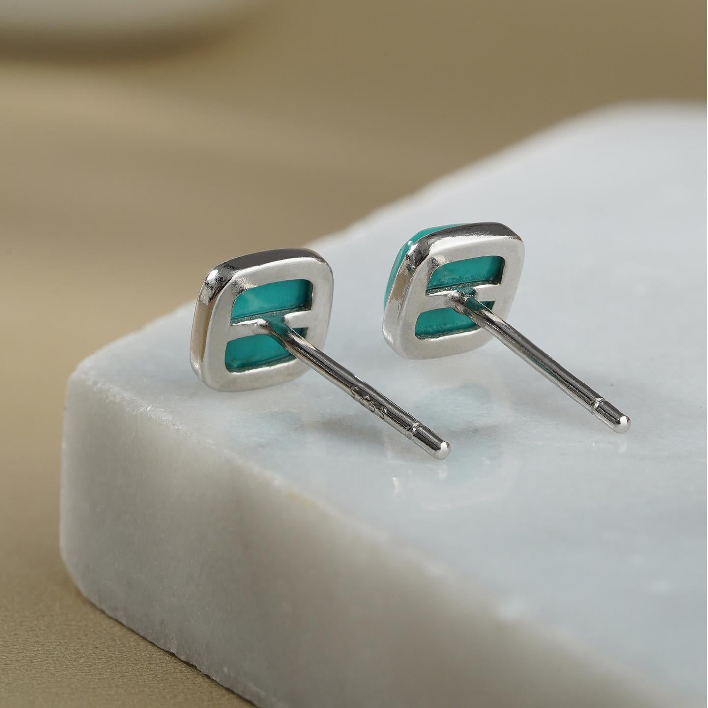 Handcrafted Tibetan-Buddhist turquoise earrings in 925 silver, representing Tibetan Buddha art and peaceful energy.