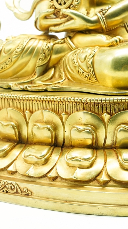 Mahavairocana Buddha statue, handcrafted Tibetan Buddhist statues with gilt finish, refined Buddha Statue-Art symbolizing enlightenment